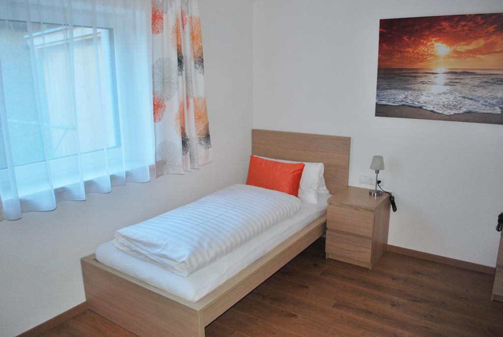 Ferienwohnung Nuener Grins Buitenkant foto