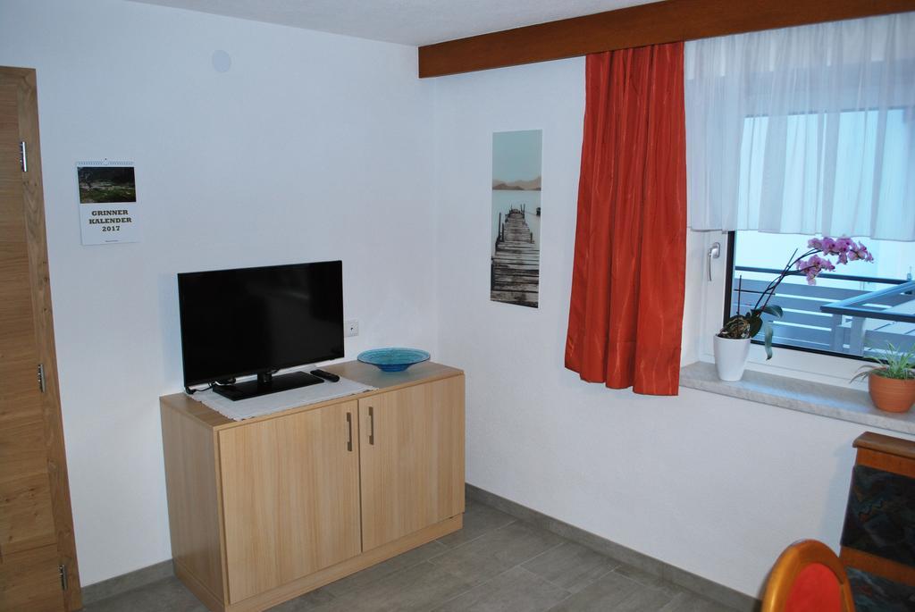 Ferienwohnung Nuener Grins Buitenkant foto