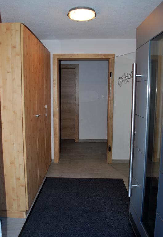 Ferienwohnung Nuener Grins Buitenkant foto