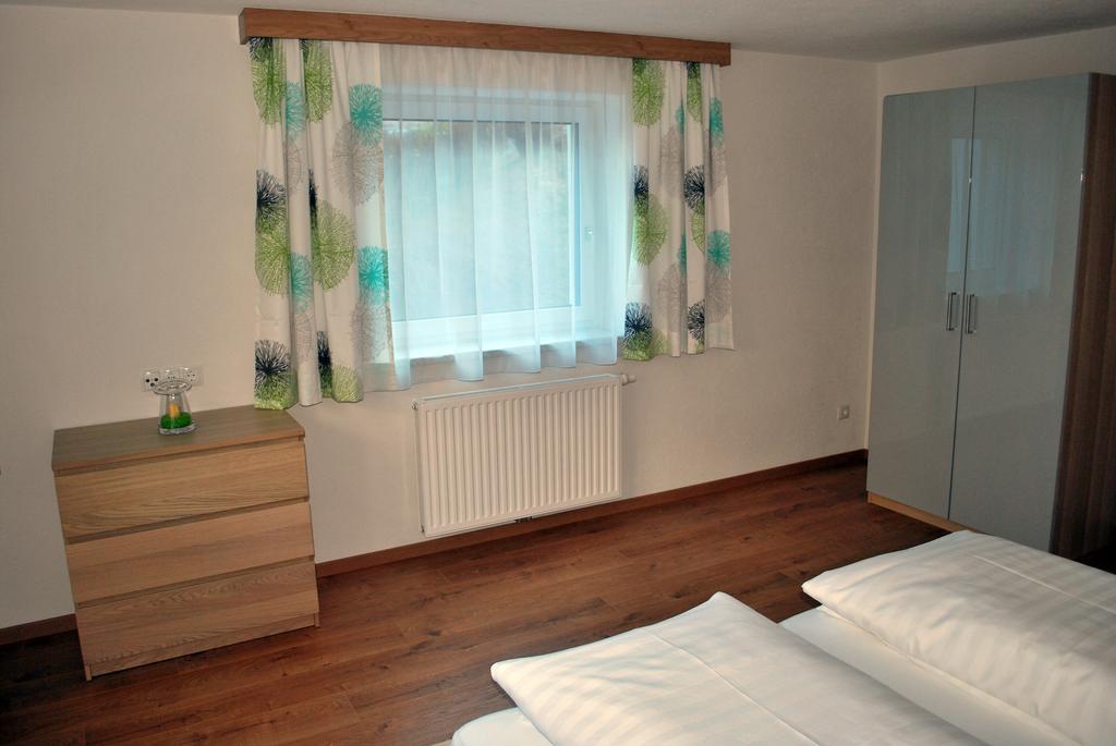 Ferienwohnung Nuener Grins Buitenkant foto
